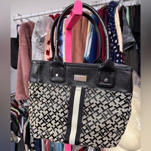 Tommy Hilfiger Purse Signature Logo Pattern
Black ivory 10” Satchel tote Bag